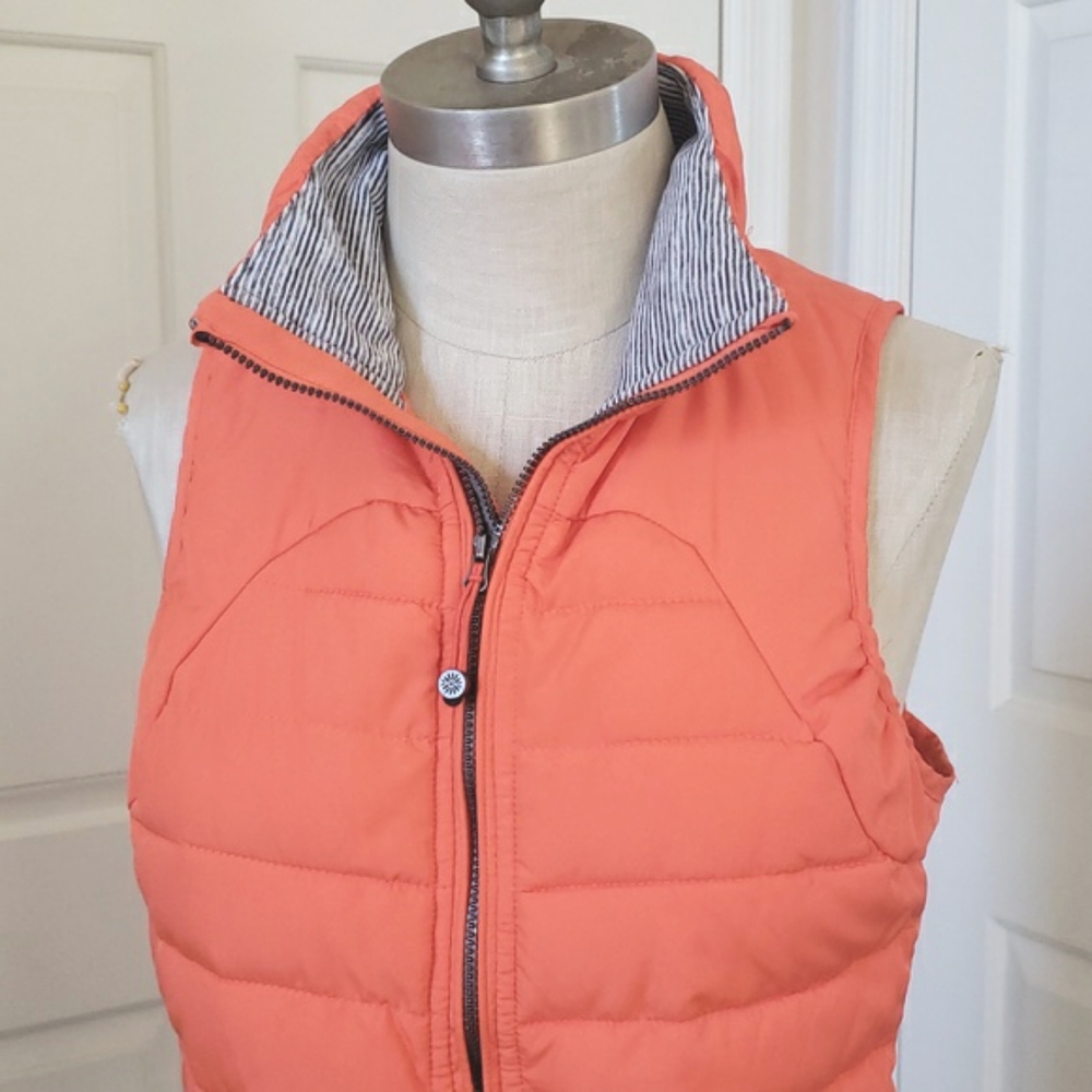 TANGERINE Orange Coral Quilted Puffer Vest SIZE SMALL Reflective Technical Warm - Picture 7 of 13